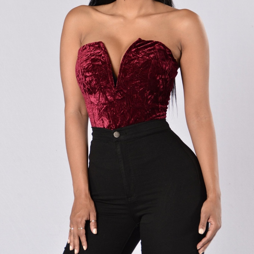 V Neck Strapless BodySuit